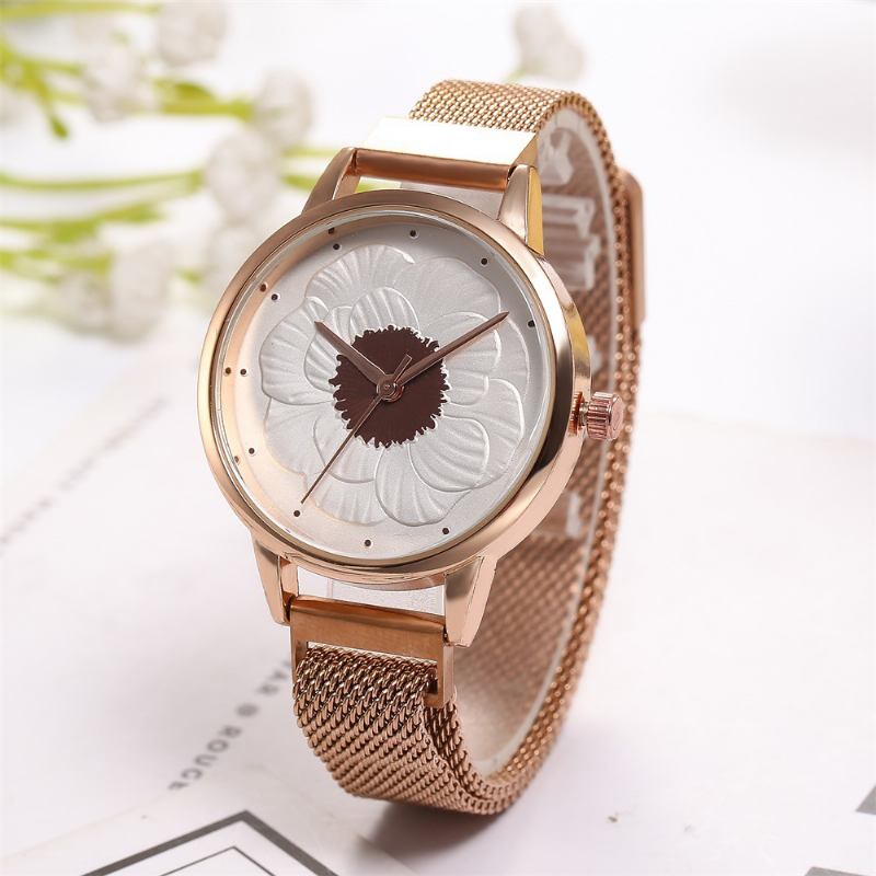 Mote Elegant 3d-blomstermønster Magnetisk Spenne Milanese Mesh Stålreim Damearmbåndsur Quartz Watch