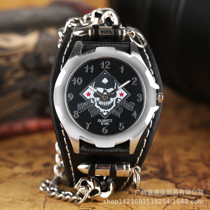 Vintage Square Dial Herre Watch Hollow Skull Leather Quartz Watch