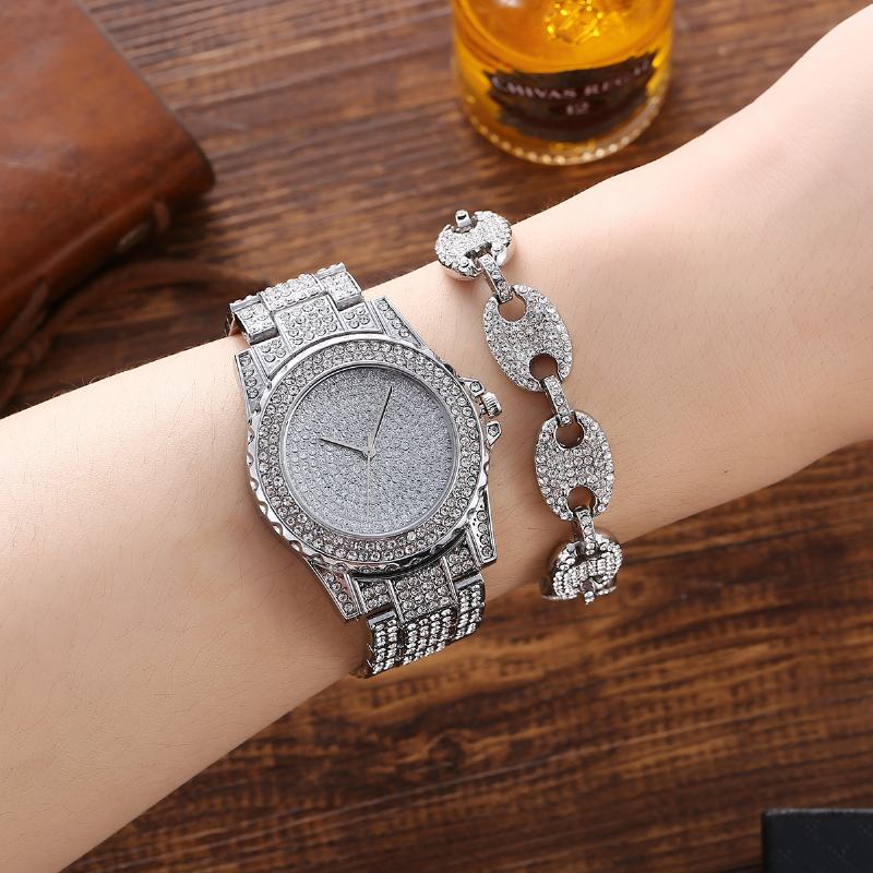 3 Stk Full Diamond Stålbånd Hip Hop Temperament Quartz Watch Rhinestone Armbånd Halskjede Sett