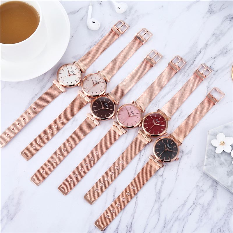 Fasjonable Elegant Dame Watch Life Vanntett Justerbar Band Case No Number Dial Quartz Watch