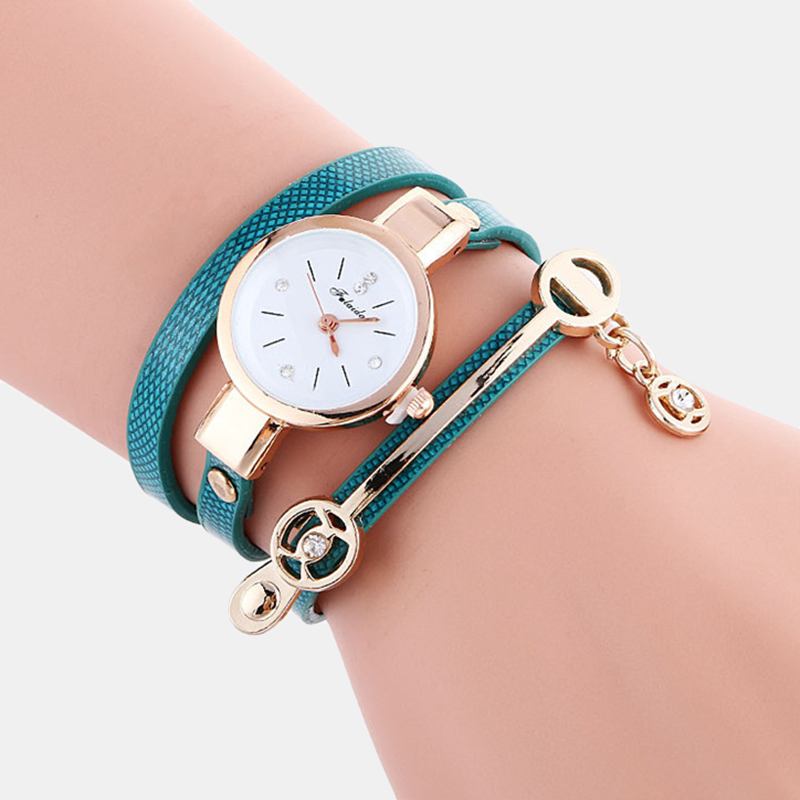 Retro Pu-rem Rhinestone Multi-layer Watch Metallanheng Justerbar Classic Lady Quartz Watch