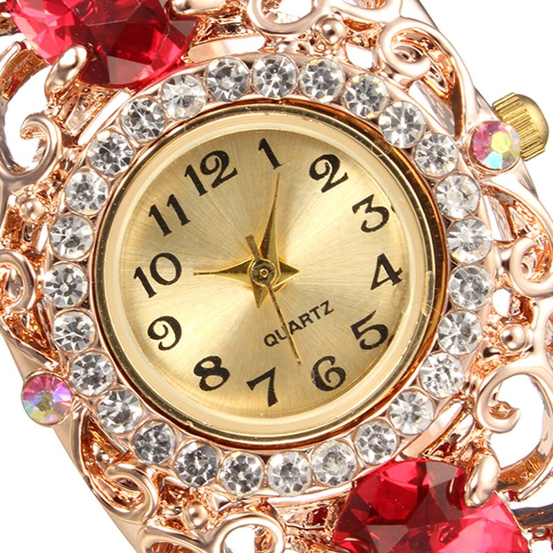 Retro Stil Dame Armbånd Klokke Blomst Diamond Quartz Watch