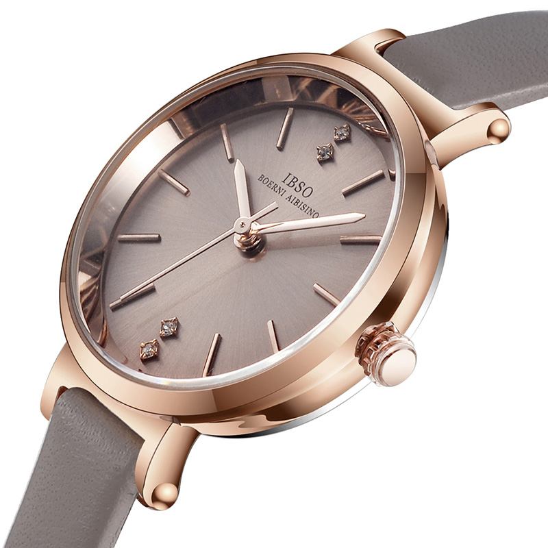 Ultratynt Damearmbåndsur Crystal Elegant Design Lærrem Quartz Watch