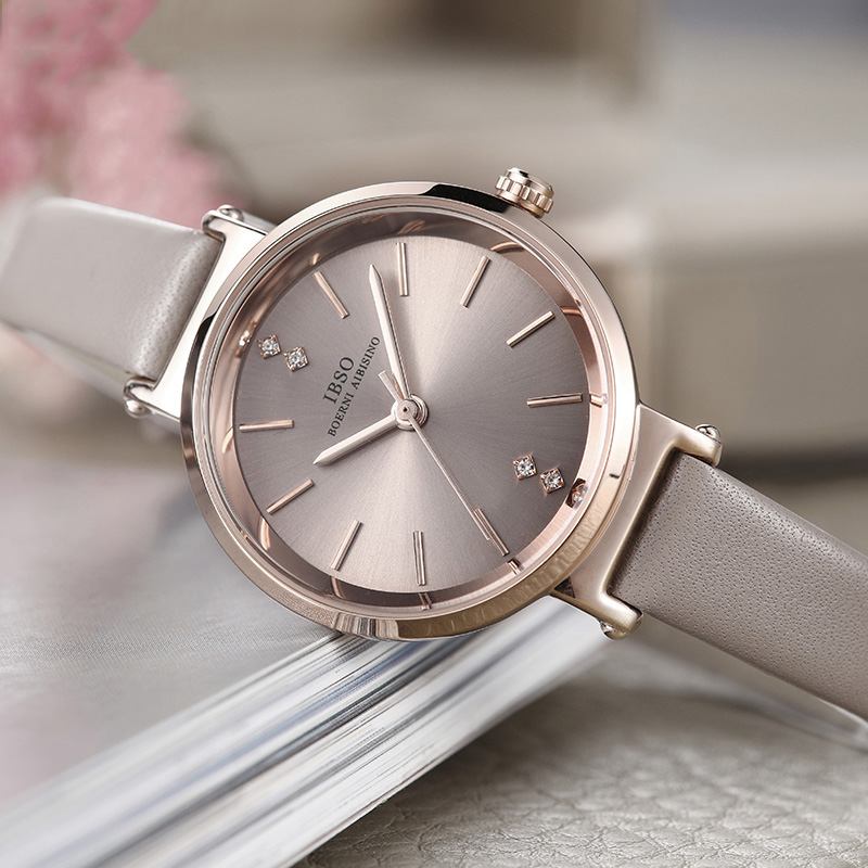 Ultratynt Damearmbåndsur Crystal Elegant Design Lærrem Quartz Watch