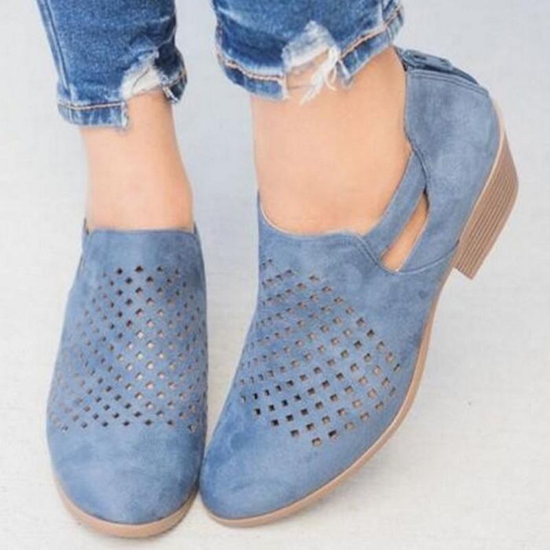 Large Size Dame Pattern Hollow Out Suede Slip On Pumps