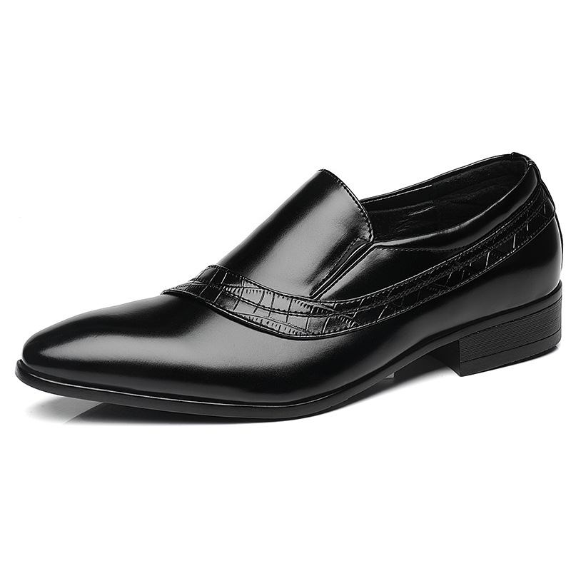 Menn Leather Pustende Myk Såle Spiss Tå Retro Slip On Fritids Dress Sko