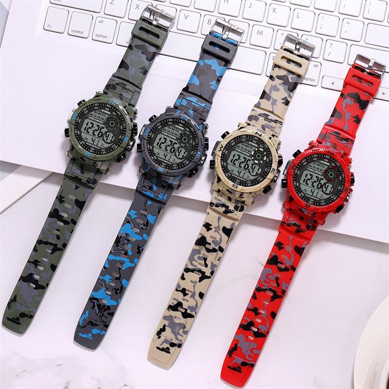 Sport Herreklokke Vanntett Lysende Dato Uke Skjerm Camouflage Outdoor Digital Watch