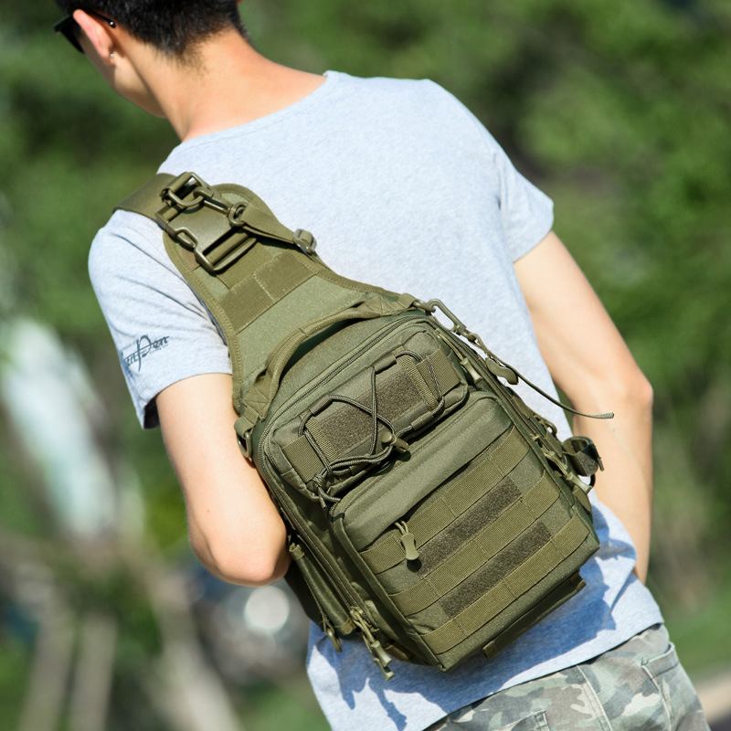 Menn Nylon Kamuflasje Multifunksjon Stor Kapasitet Utendørs Fiske Crossbody Bags Bryst Veske Tactical Bag