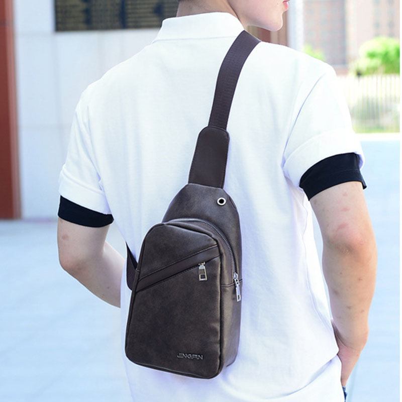 Menn Øretelefonhull Med Stor Kapasitet Business Multi-pocket Crossbody Veske Brystveske Sling Bag