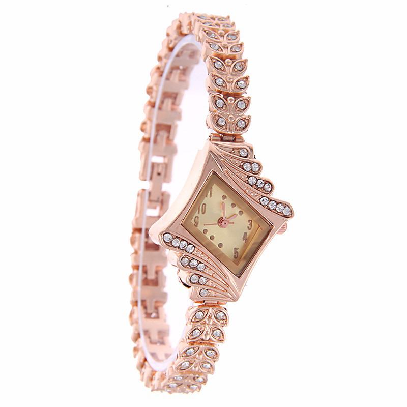 Mote Dame Kjole Se Diamond Shape Crystal Leaf Kvinner Armbånd Quartz Watch