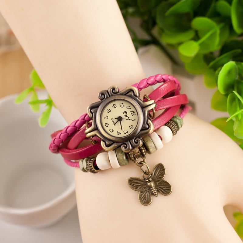 Retro Stil Flerlags Kvinner Armbånd Watch Butterfly Anheng Kvarts Klokker