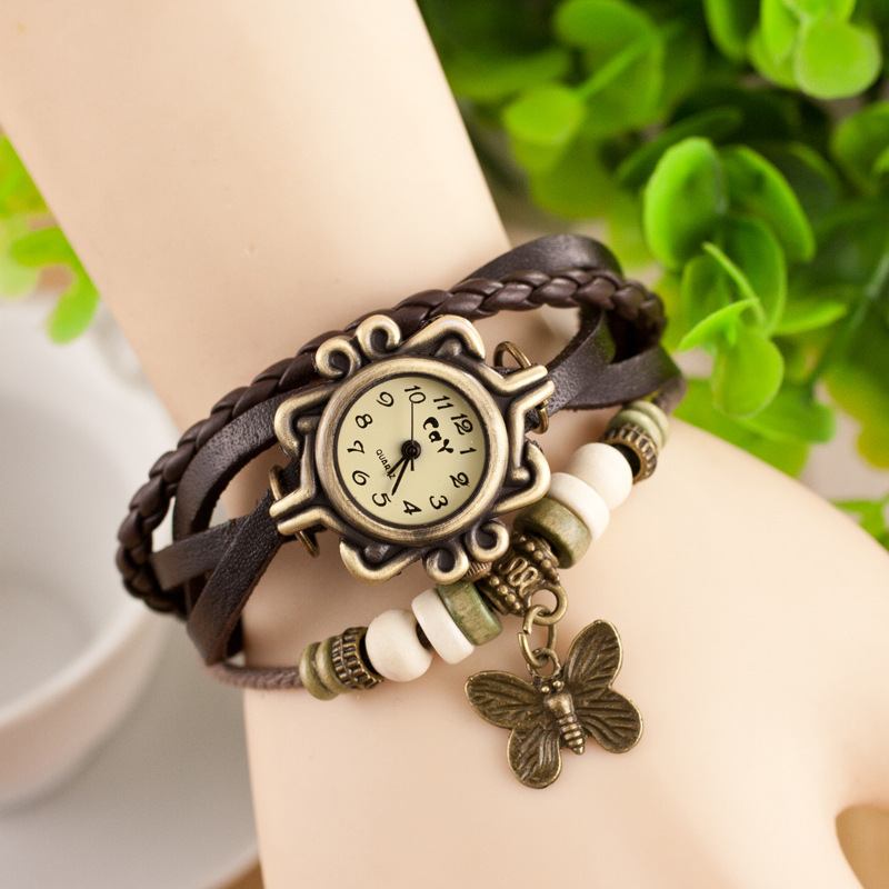 Retro Stil Flerlags Kvinner Armbånd Watch Butterfly Anheng Kvarts Klokker