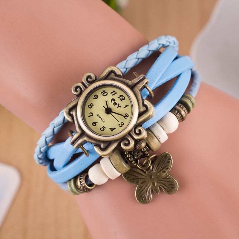 Retro Stil Flerlags Kvinner Armbånd Watch Butterfly Anheng Kvarts Klokker