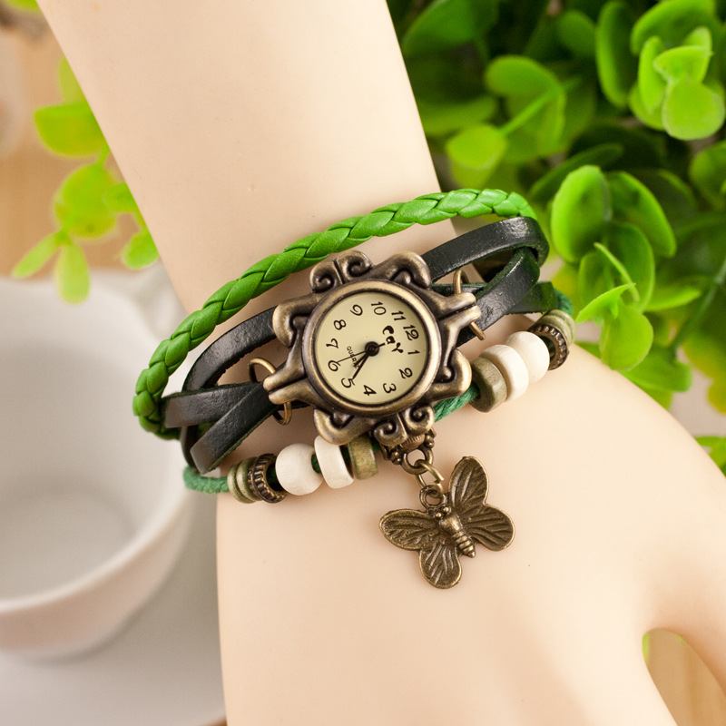 Retro Stil Flerlags Kvinner Armbånd Watch Butterfly Anheng Kvarts Klokker