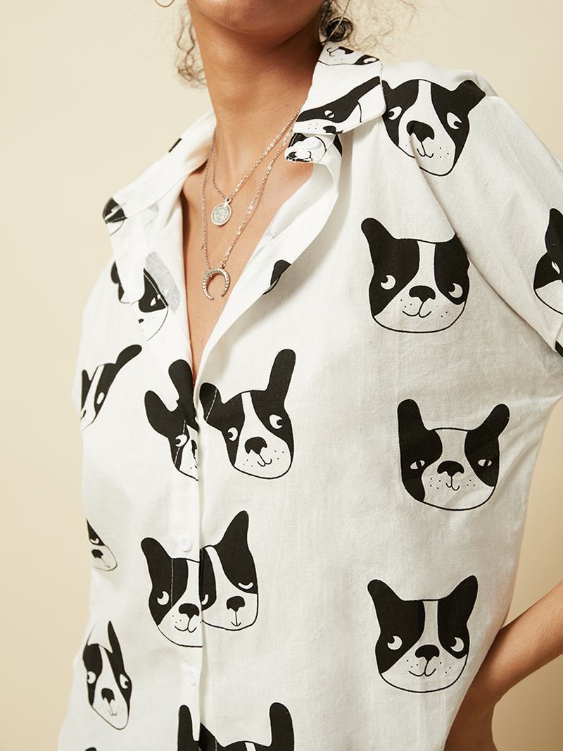 Tegneserie Dog Animal Med Trykk Button Down Langermet Uregelmessig Hem Fritids Bluse For Kvinner