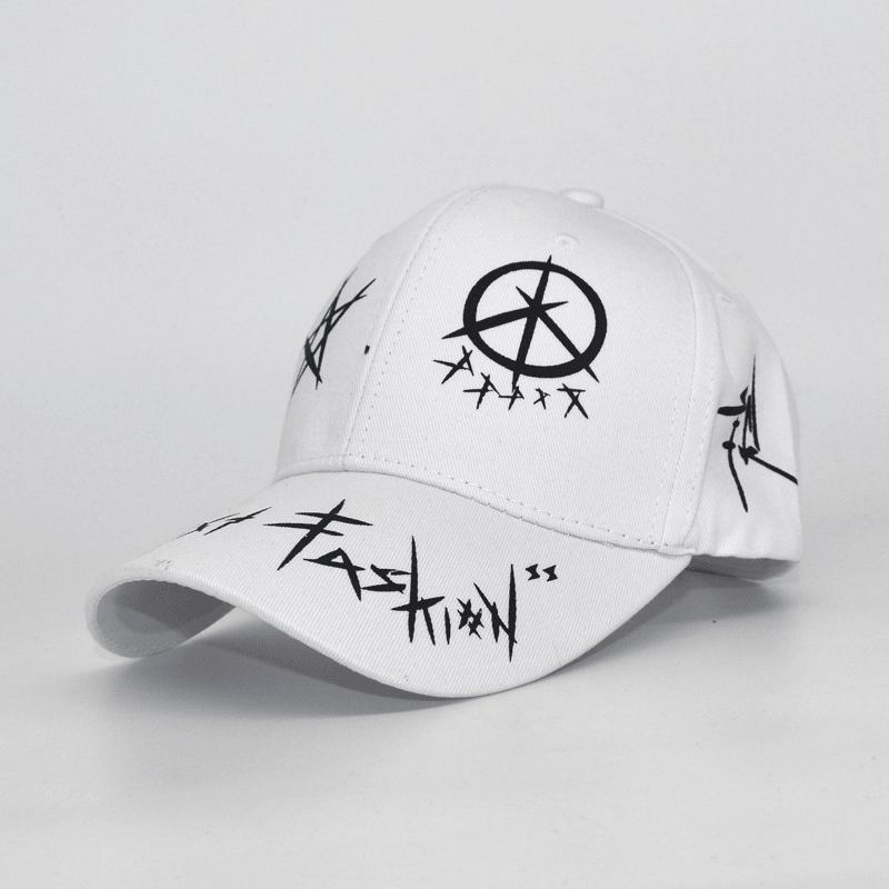 Svart Og Hvit Fargematchende Graffiti Baseballcap